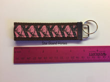 Load image into Gallery viewer, Key Fob - Pink Camo on Brown
